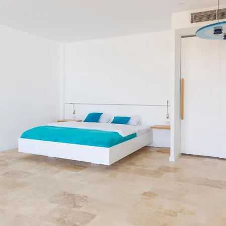 Uzunyurt Sleeps 12 Pool Air Con Wifi فاراليا