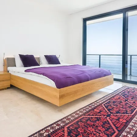 Uzunyurt Sleeps 12 Pool Air Con Wifi فيلة فاراليا