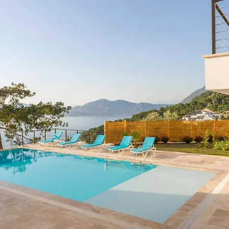 Uzunyurt Sleeps 12 Pool Air Con Wifi فاراليا